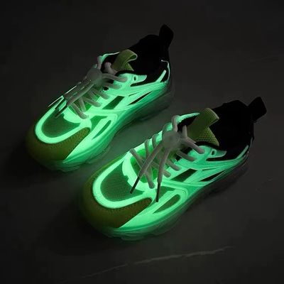 品質  150D Crochet Glow In The Dark Yarn Knitting Weaving  Embroidery 工場