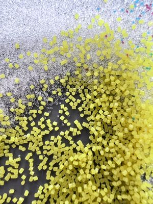 0.5*0.5mm 円筒状のプラスチックのビーズ ブレーシングポリアミドナイロン